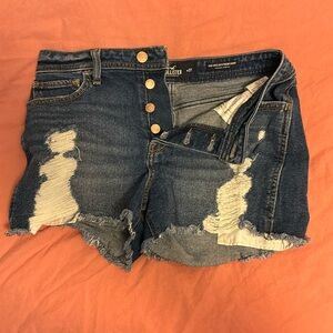 Hollister high-rise boyfriend shorts